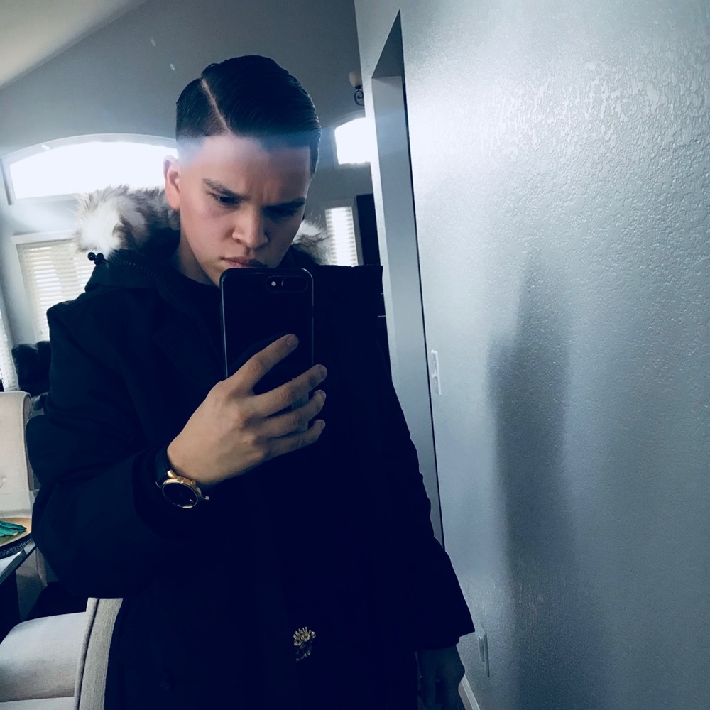 Meet your Posher, Austin